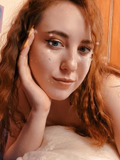 AbbeyBeatrix naked stripping on cam for live sex video chat