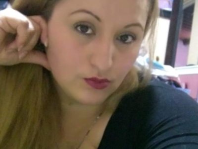 AbbyBayolett naked stripping on cam for live sex video chat