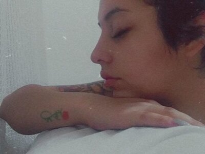 Acuarelax naked stripping on cam for live sex video chat