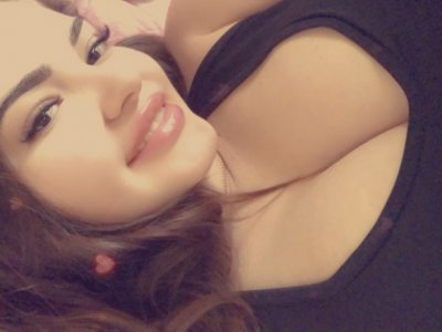 Adriana_Moon naked stripping on cam for live sex video chat