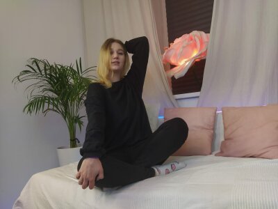 Ahegao_Mouse naked stripping on cam for live sex video chat