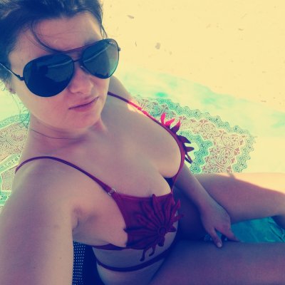 Ailyne naked stripping on cam for live sex video chat