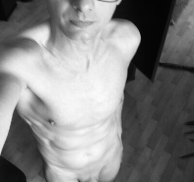 ak4728_2 naked stripping on cam for live sex video chat