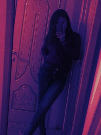 akemi_lan naked stripping on cam for live sex video chat