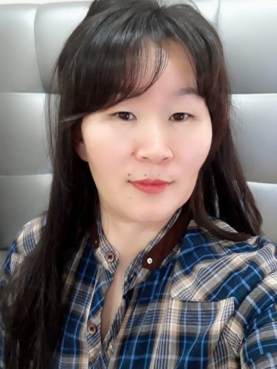Akira_xx naked stripping on cam for live sex video chat