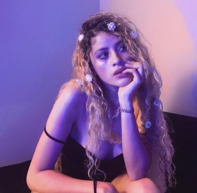 alana15 naked stripping on cam for live sex video chat