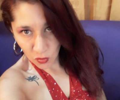 alana_williams1 naked stripping on cam for live sex video chat