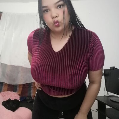 _alexandra_ naked stripping on cam for live sex video chat