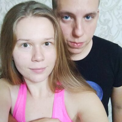 AlexandraqJim naked stripping on cam for live sex video chat