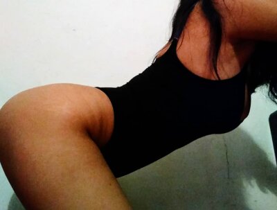 AlexHoe_ naked stripping on cam for live sex video chat