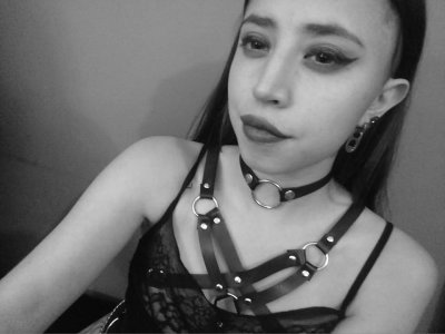 Alice_Rocket naked stripping on cam for live sex video chat