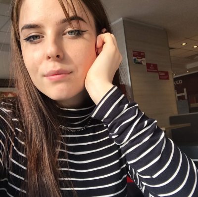 AlliceStark naked stripping on cam for live sex video chat