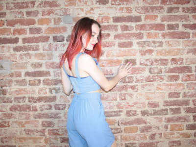 AmandaBloom1 naked stripping on cam for live sex video chat