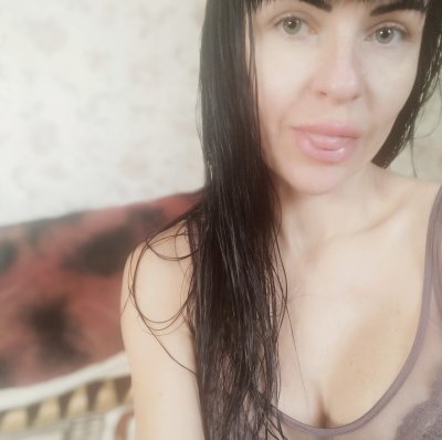 ana198103 naked stripping on cam for live sex video chat