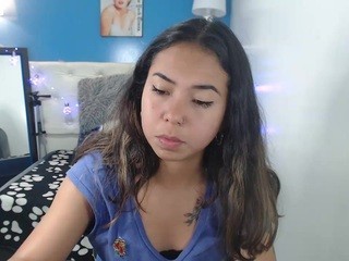 andrea-sweet naked Live Sex Chat Room