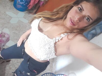 andreitha_latin naked stripping on cam for live sex video chat