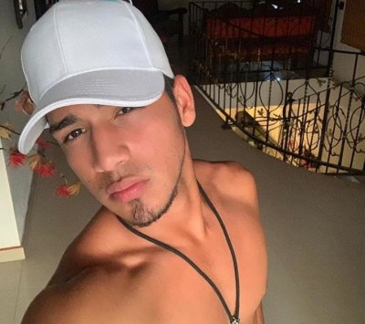 Andres_Adrian naked stripping on cam for live sex video chat
