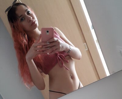 angel-Thompson naked stripping on cam for live sex video chat