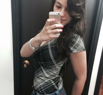 angelaagomez naked stripping on cam for live sex video chat