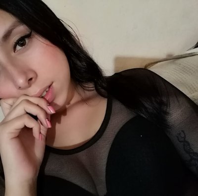 Anne_honey1 naked stripping on cam for live sex video chat
