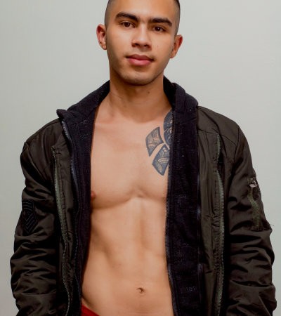 Anthony_mercer naked stripping on cam for live sex video chat