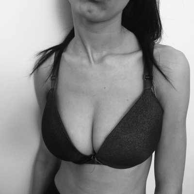 AnyaFox naked stripping on cam for live sex video chat
