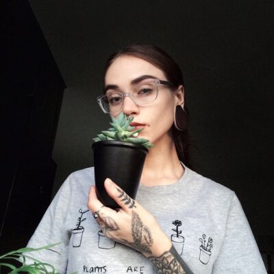 AriaVandal naked stripping on cam for live sex video chat