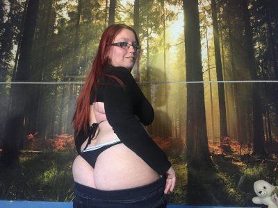 AriettyandGyurx naked stripping on cam for live sex video chat
