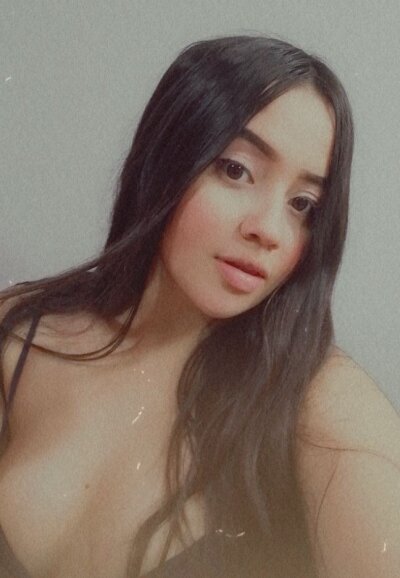 arya_khan naked stripping on cam for live sex video chat