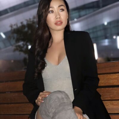 asamikoo naked stripping on cam for live sex video chat