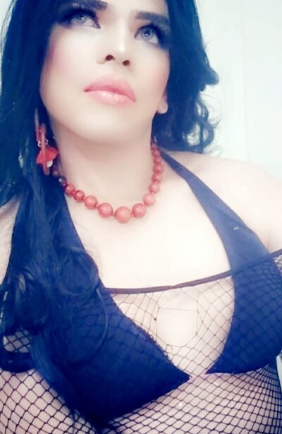 Ashley_BitchTs naked stripping on cam for live sex video chat