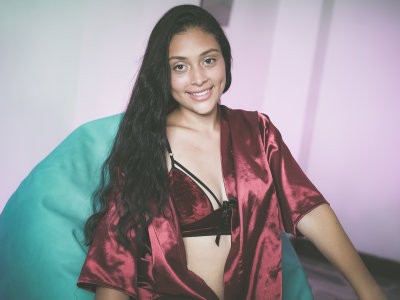 Aurora_caroline naked stripping on cam for live sex video chat