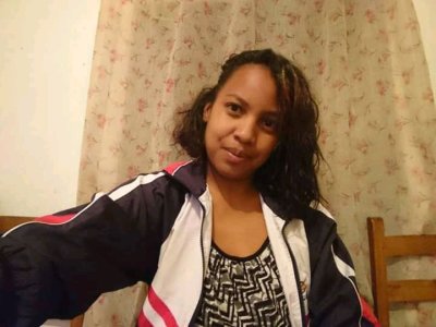 ayah_hote naked stripping on cam for live sex video chat