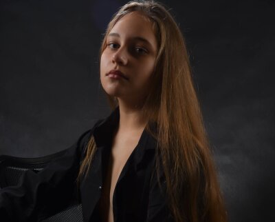 Baby_EmilyCute naked stripping on cam for live sex video chat