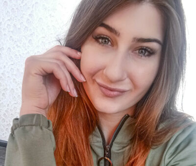 BarbaraBrice naked stripping on cam for live sex video chat