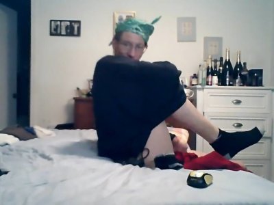 BareNakedTeddi naked stripping on cam for live sex video chat