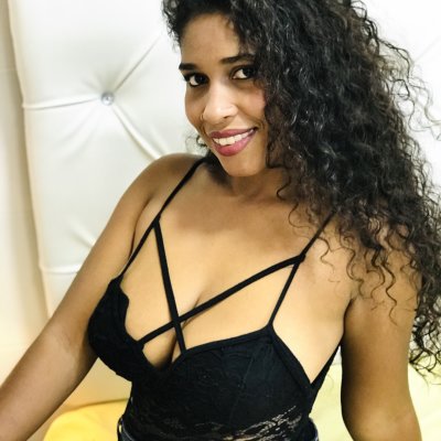 Bigboobs_sexy_girl naked stripping on cam for live sex video chat