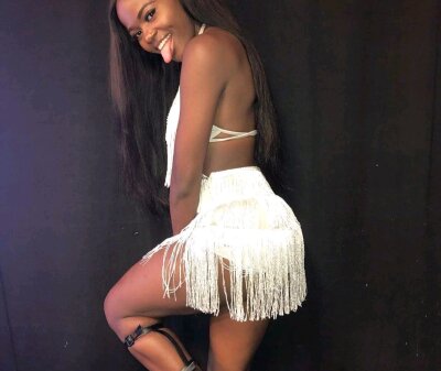 Black_black_Karinah18 naked stripping on cam for live sex video chat
