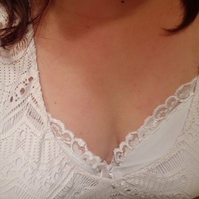 bonny-clyde9287 naked stripping on cam for live sex video chat