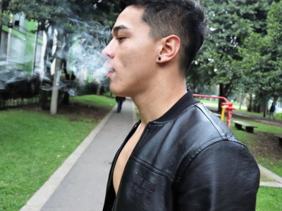 bradjensen_ naked stripping on cam for live sex video chat