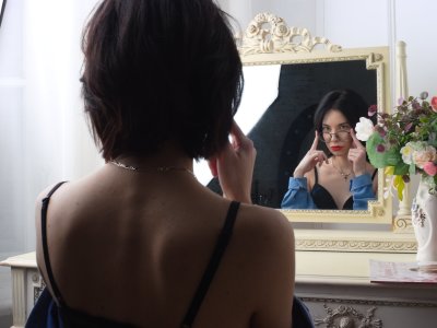 bright_sun_ naked stripping on cam for live sex video chat