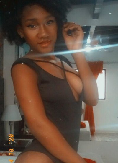 Brown_sugar_baby naked stripping on cam for live sex video chat
