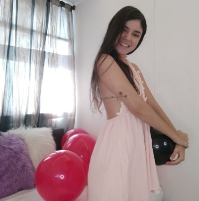 camelita_blossom naked stripping on cam for live sex video chat