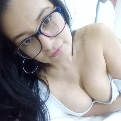 camisweett1 naked stripping on cam for live sex video chat