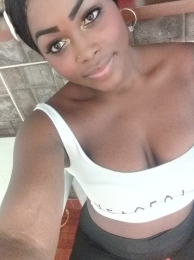 canelakush naked stripping on cam for live sex video chat