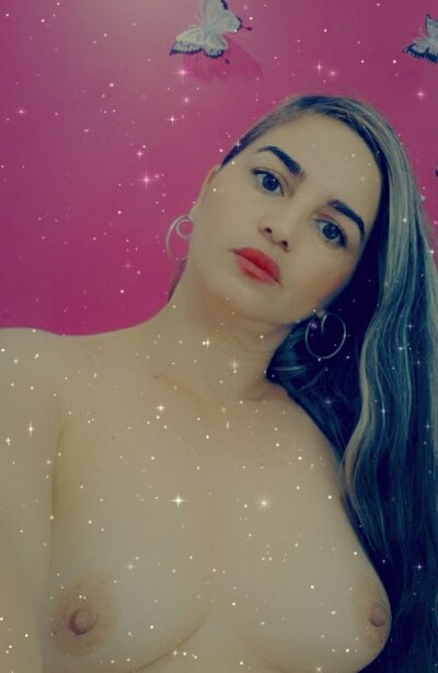 CAPRICHOSA29 naked stripping on cam for live sex video chat