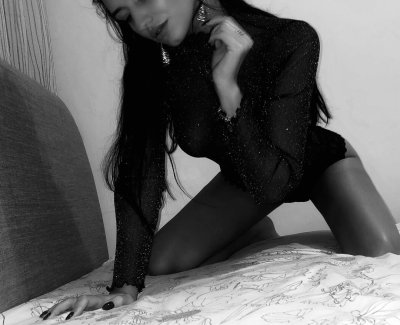 cassysweet12 naked stripping on cam for live sex video chat