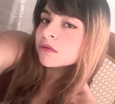 catalina_pleasure_orgasm naked stripping on cam for live sex video chat
