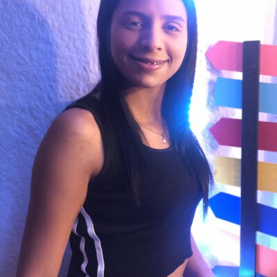 Cattleya_poison naked stripping on cam for live sex video chat