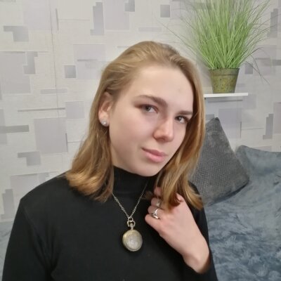 CharlinHotHot naked stripping on cam for live sex video chat